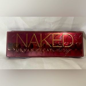Naked Cherry Urban Decay Eyeshadow Palette
